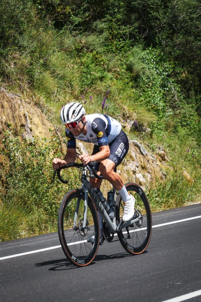 Home Elier, entrenador de ciclismo online, fundador de Slow Cycling Coach.